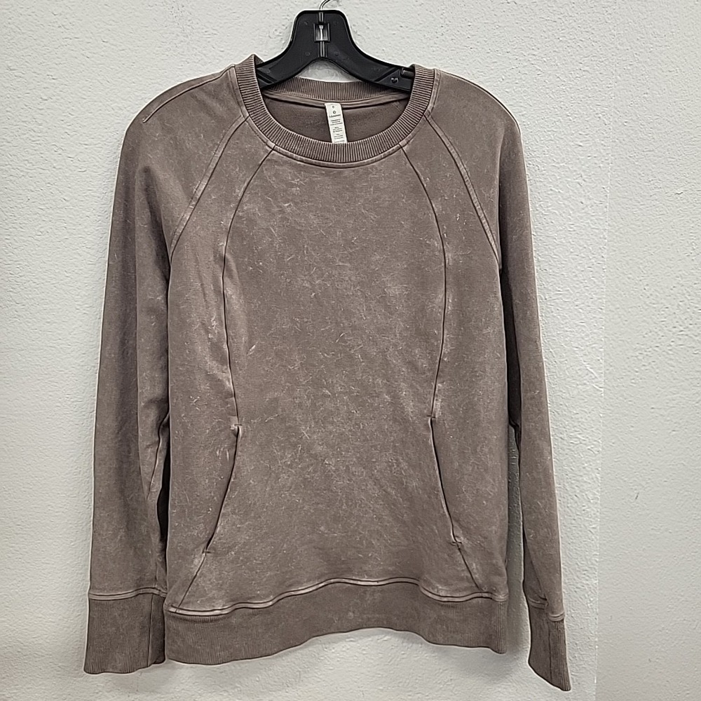 Lululemon Scuba Crew Neck Sweatshirt Womens 8 Taupe Gray Soft Washed Lunar Rock